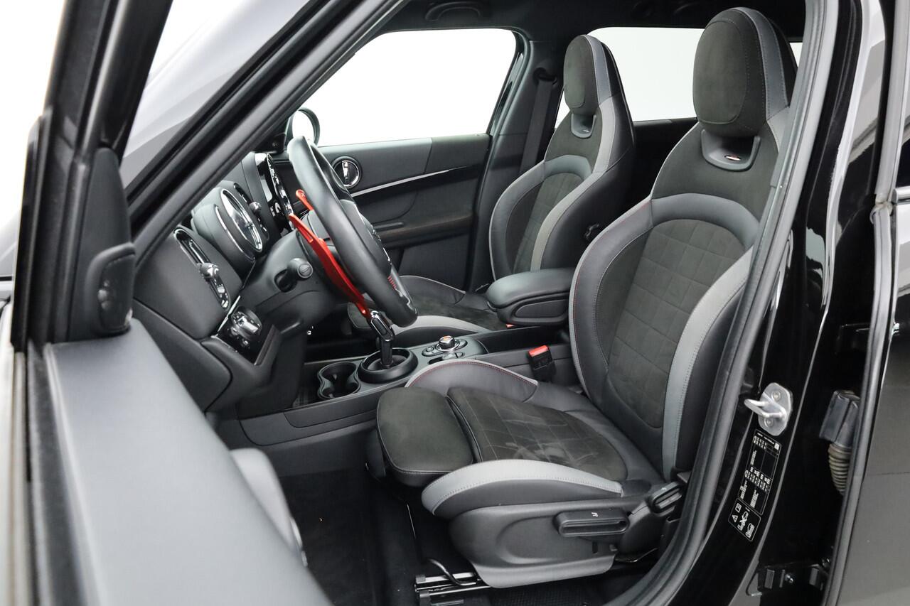 Mini COUNTRYMAN Mini 2.0 John Cooper Works ALL4 306pk | Pano | HUD | Harman Kardon | Adapt. Cruise | Stoelverw. | Camera