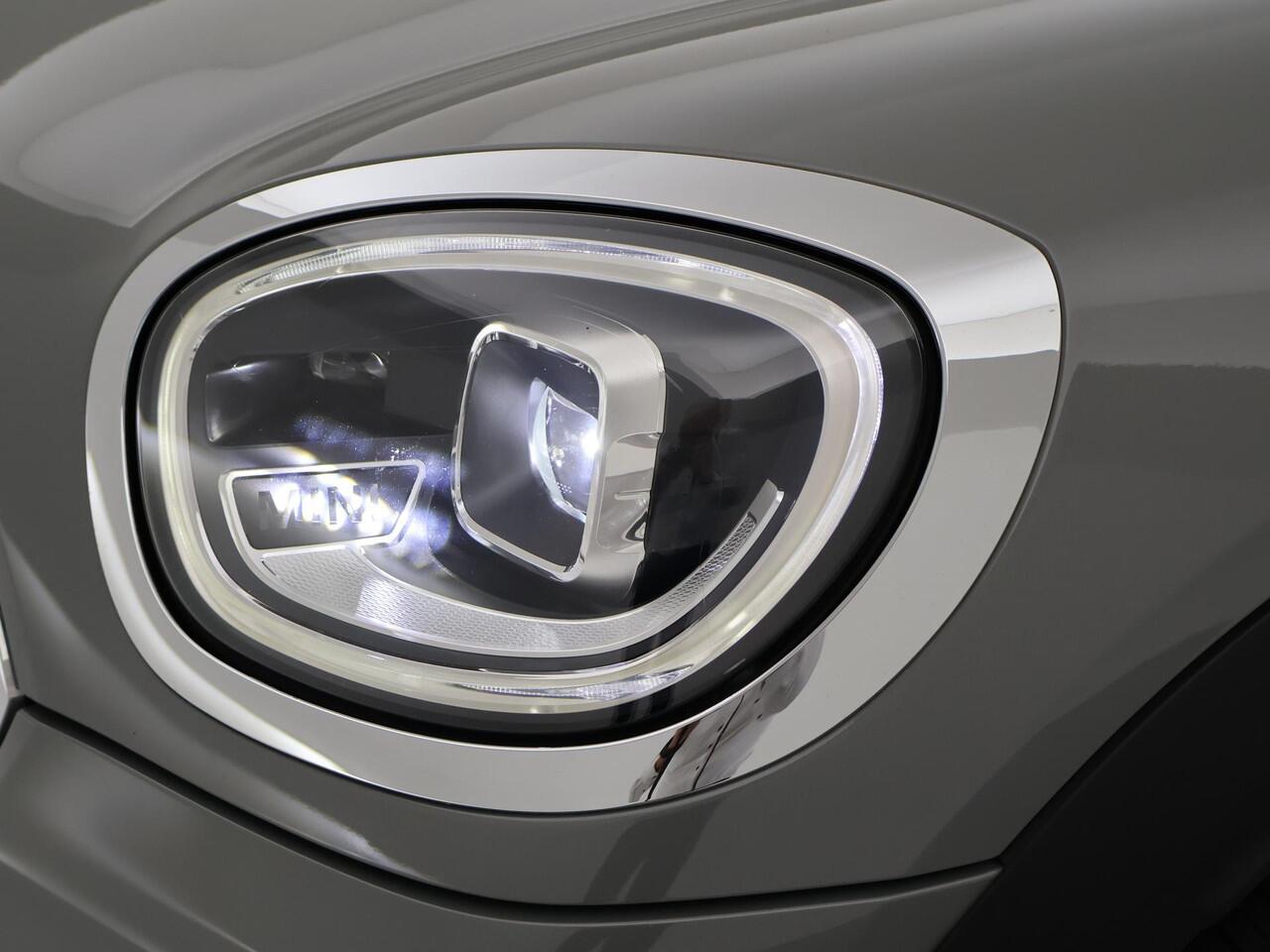 Mini COUNTRYMAN Mini 2.0 COOPER S E ALL4 PLUG-IN HYBRID 220 PK MOONWALK GREY + UNION JACK ACHTERLICHTEN | LED