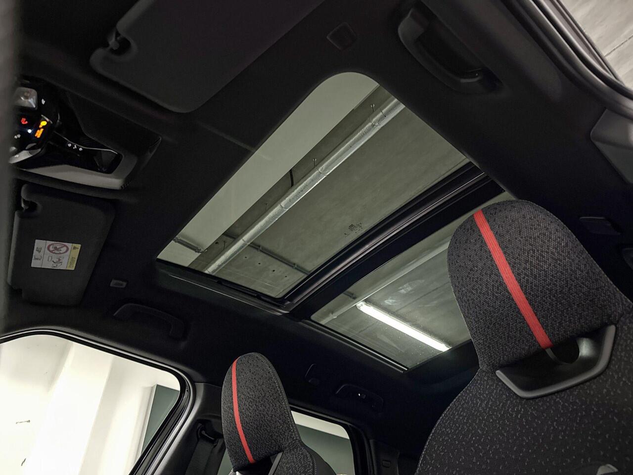 Mini COUNTRYMAN S ALL4 | John Cooper Works Uitvoering | Pakket L | 20" JCW Flag Spoke 2-tone