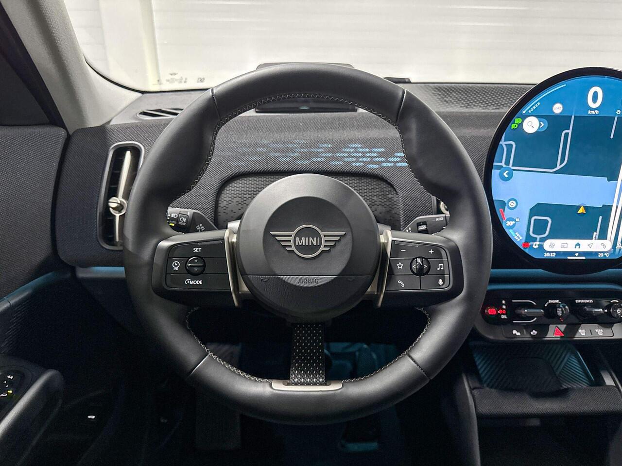 Mini COUNTRYMAN C Classic M Plus | Panoramadak | Head-Up Display | Stuurwielverwarming