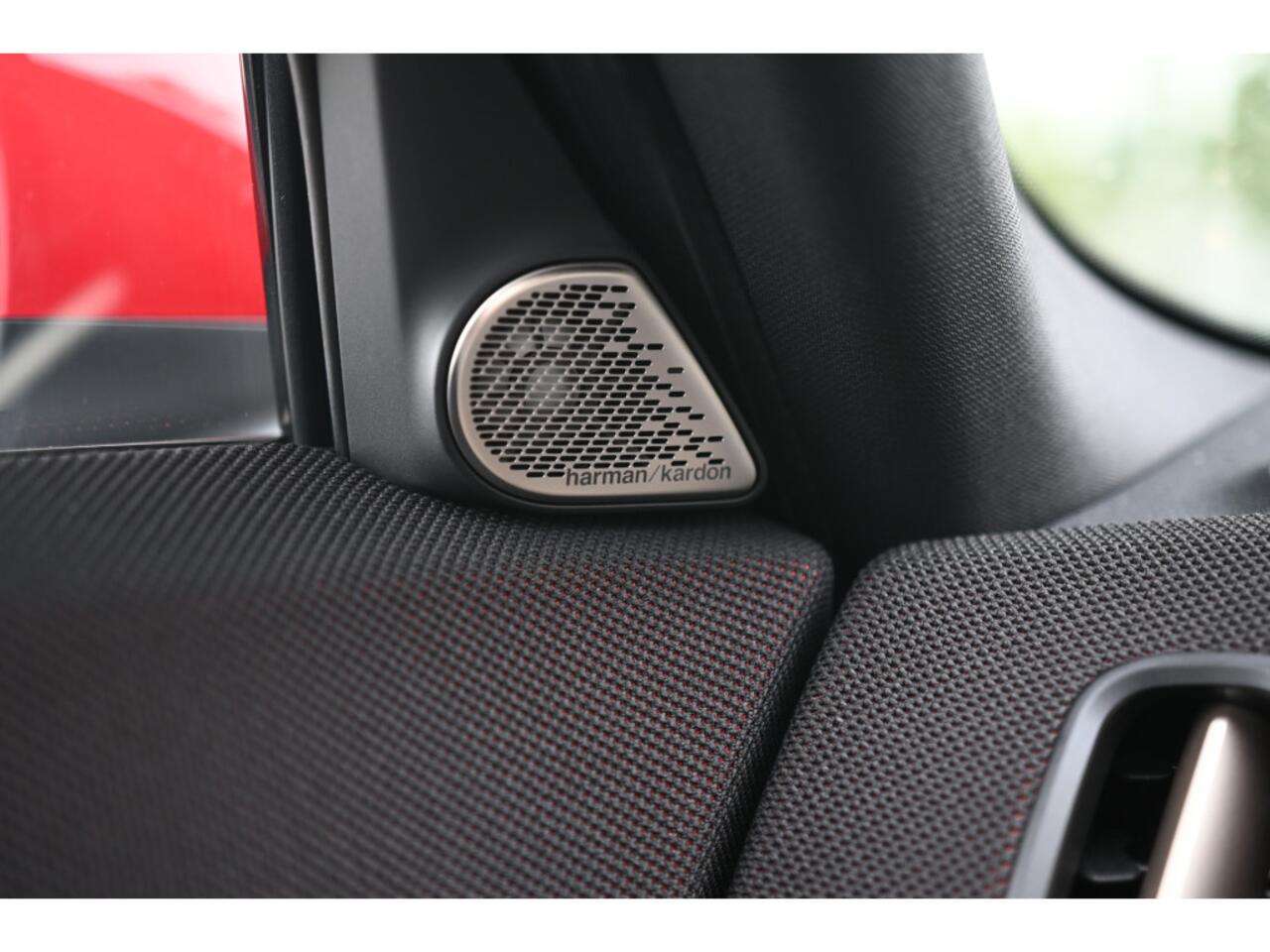 Mini COUNTRYMAN E / John Cooper Works / Pakket L / 20" John Cooper Works Flag Spoke 2-tone