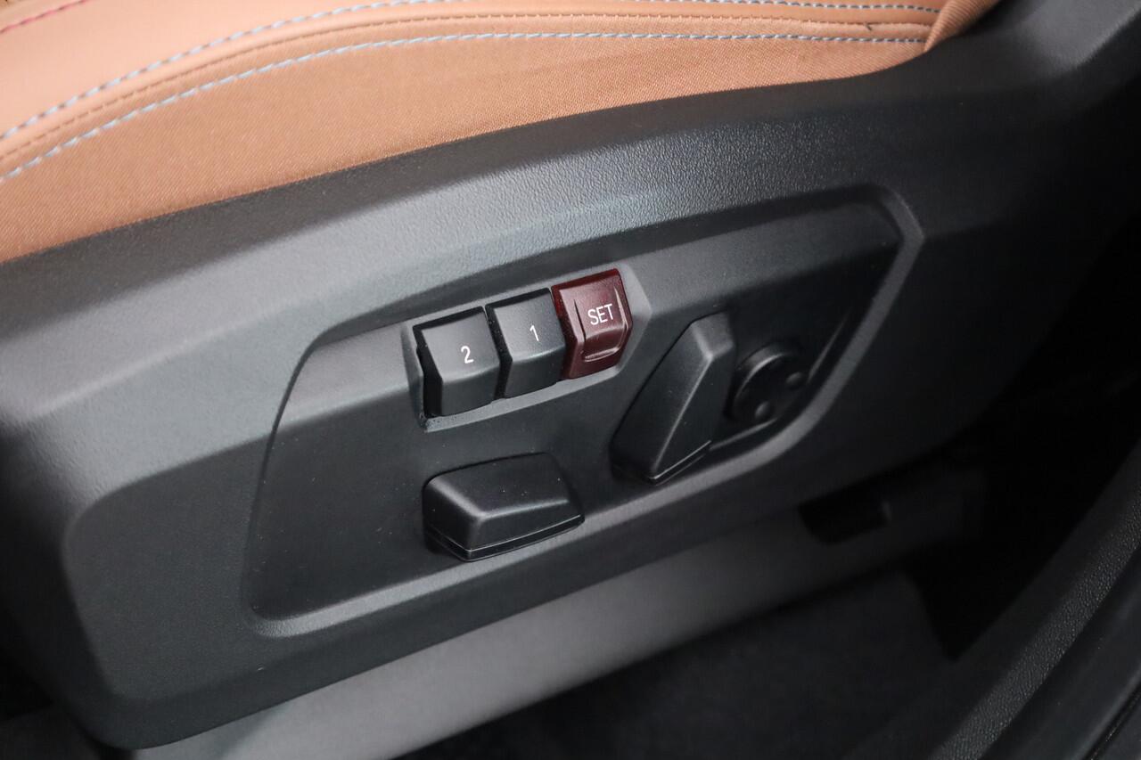 Mini COUNTRYMAN Mini 1.5 C Favoured | Pakket XL | Pano | HUD | Massage | Harman Kardon | 20'' | Elek. Trekhaak |