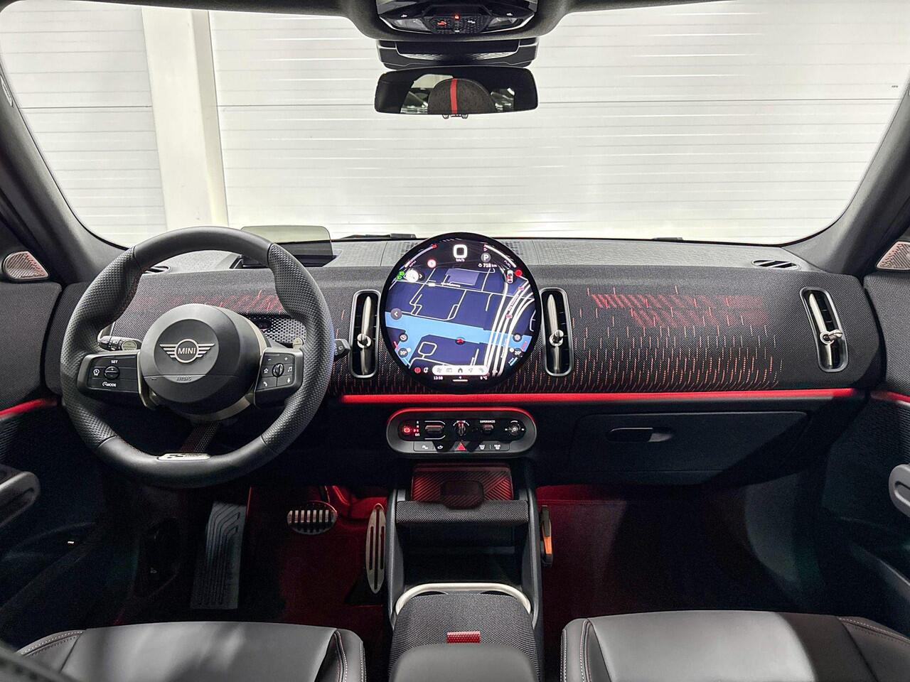 Mini COUNTRYMAN John Cooper Works All4 | Pakket XL | Panorama dak | 20" John Cooper Works Flag Spoke 2-tone