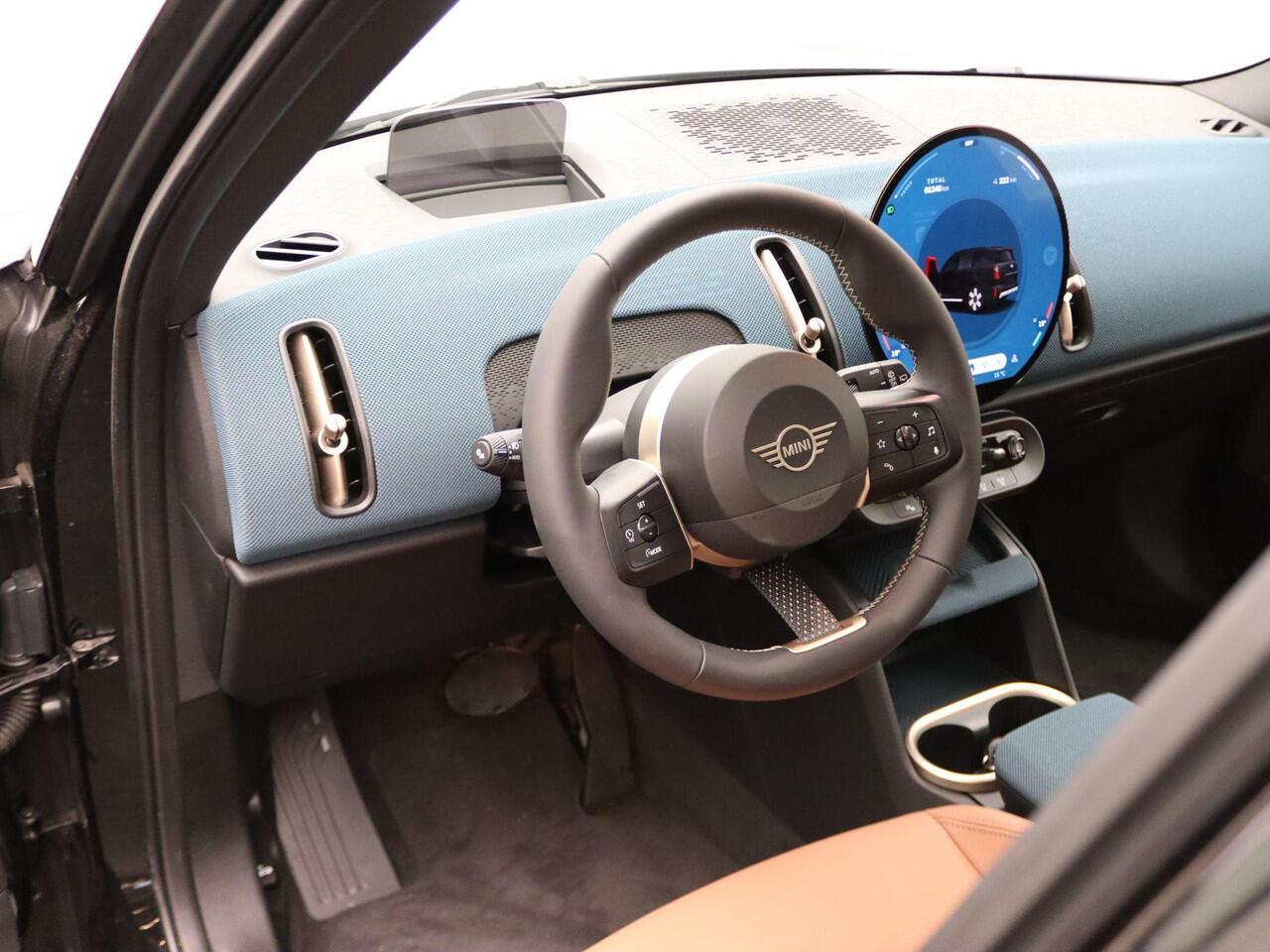 Mini COUNTRYMAN Mini SE ALL4 Favoured L 66.5 kWh Demo voertuig korting per gereden kilometer. Neem contact op voor de actuele prijs.