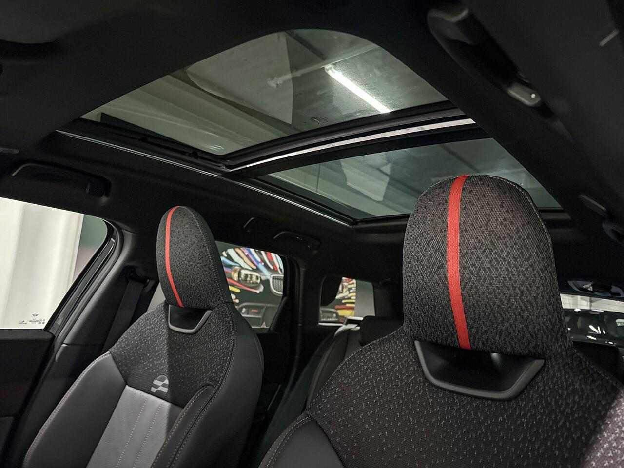 Mini COUNTRYMAN SE All4 | John Cooper Works Uitvoering | Pakket XL | 19"JCW Runway Spoke Jet Black | Selections