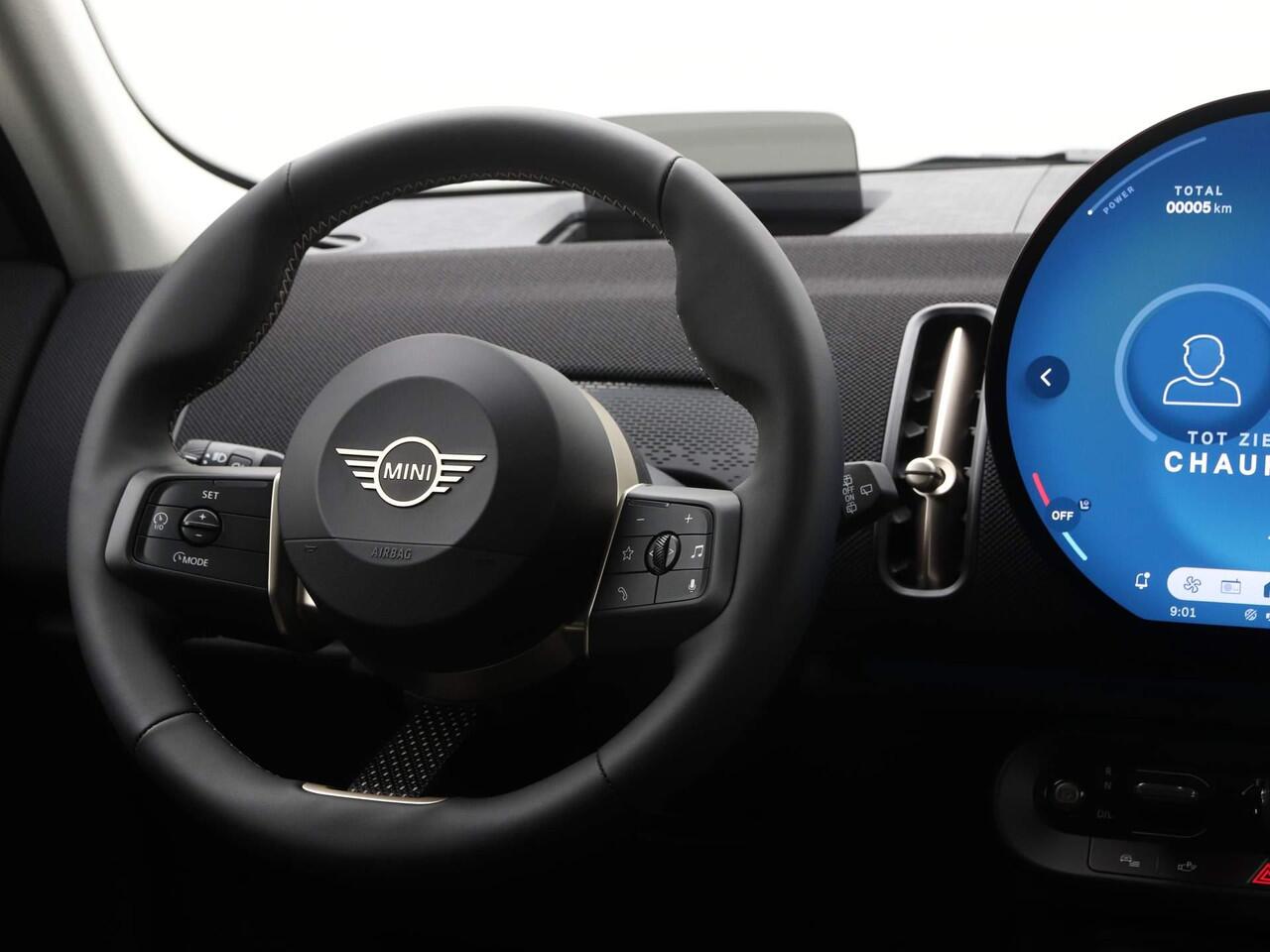 Mini COUNTRYMAN C Classic Pakket M | Head-Up | Stoelverwarming | Comfort Access | Achteruitrijcamera