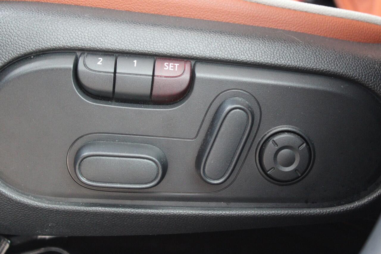 Mini COUNTRYMAN Cooper Rockingham GT JCW Automaat / Premium Go Pakket / Achteruitrijcamera / LED / Comfort Access / Park Assistant / Stoelverwarming