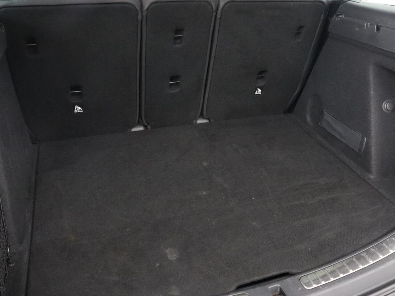 Mini COUNTRYMAN 1.5 One Business Edition | Leder | Stoelverwarming | Carplay | Navigatie | Full LED | Keyless | Parkeerhulp | Climate control | Cruise control