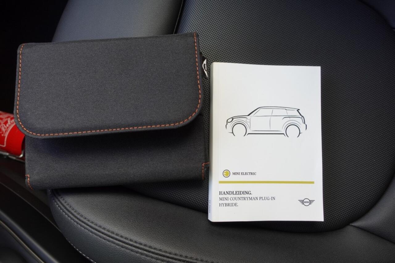 Mini COUNTRYMAN 2.0 CO.S E ALL4 CHILI PLug In Hybrid JCW Wheels