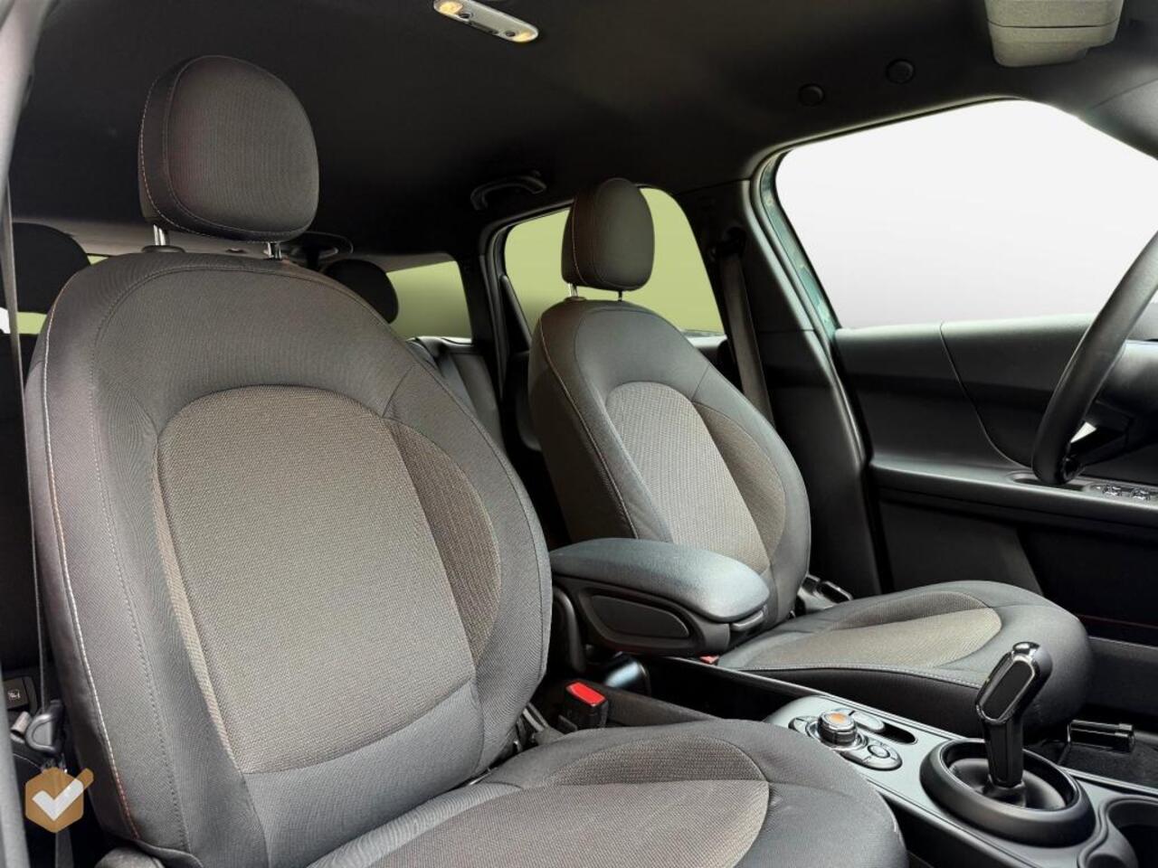 Mini COUNTRYMAN Countryman 1.5 Cooper Business Edition Automaat NL-Auto *Geen Afl. kosten*