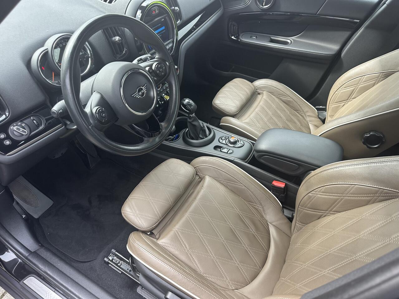 Mini COUNTRYMAN Mini 2.0 Cooper S E ALL4 Chili | Leer | Panorama | Key-less | Winter-pakket | Interesse, Proefrit? Bel of app met: 06-24 28 28 42