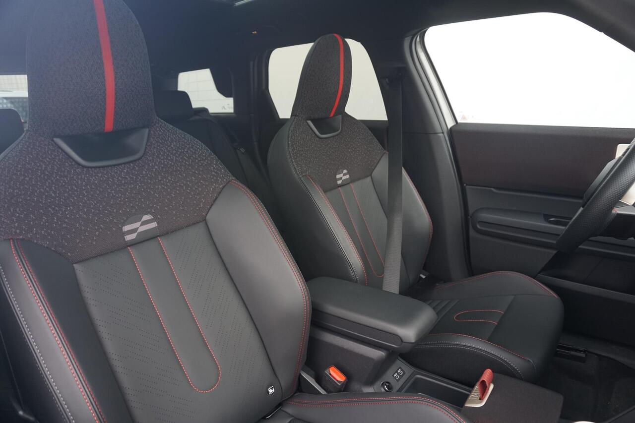 Mini COUNTRYMAN SE ALL4 John Cooper Works Trim | Harman Kardon | Panoramadak | Head-Up Display | Stoel & Stuurverwarming | Driving Assistant Plus