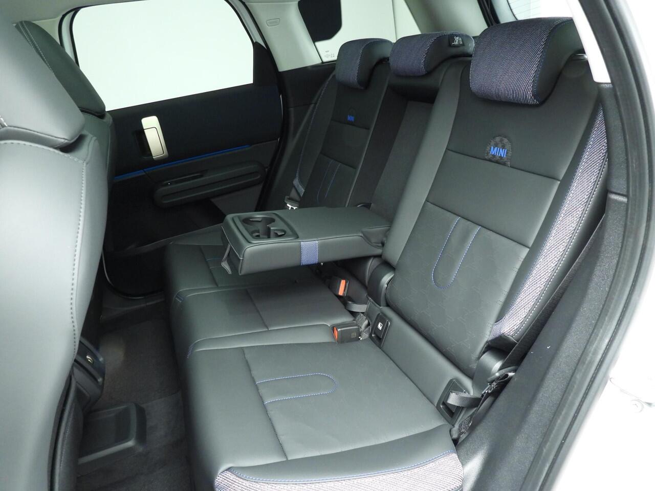 Mini COUNTRYMAN SE ALL4 Panoramadak / Trekhaak / Electrische stoelen / Head-up / Harman-Kardon / Alu wielen 18 inch