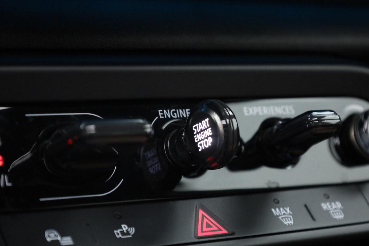 Mini COUNTRYMAN Mini 1.5 C Favoured | Pakket XL | Pano | HUD | Massage | Harman Kardon | 20'' | Elek. Trekhaak |