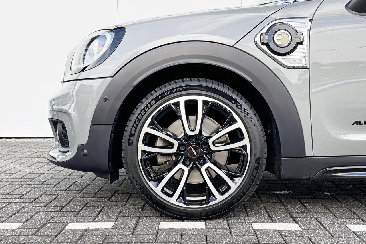 Mini COUNTRYMAN Cooper S E ALL4 John Cooper Works