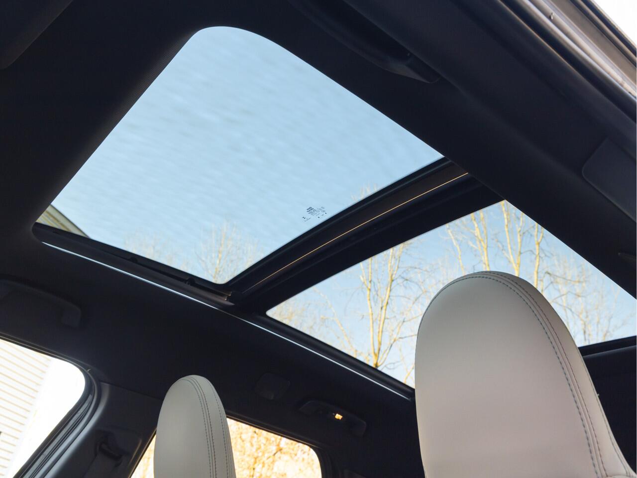 Mini COUNTRYMAN Mini 1.5 C Favoured - XL Pakket - Pano - Trekhaak - Memoryzetel