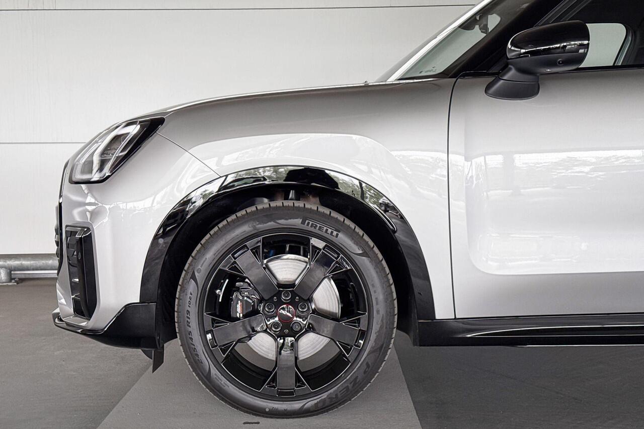 Mini COUNTRYMAN E John Cooper Works L | Selections