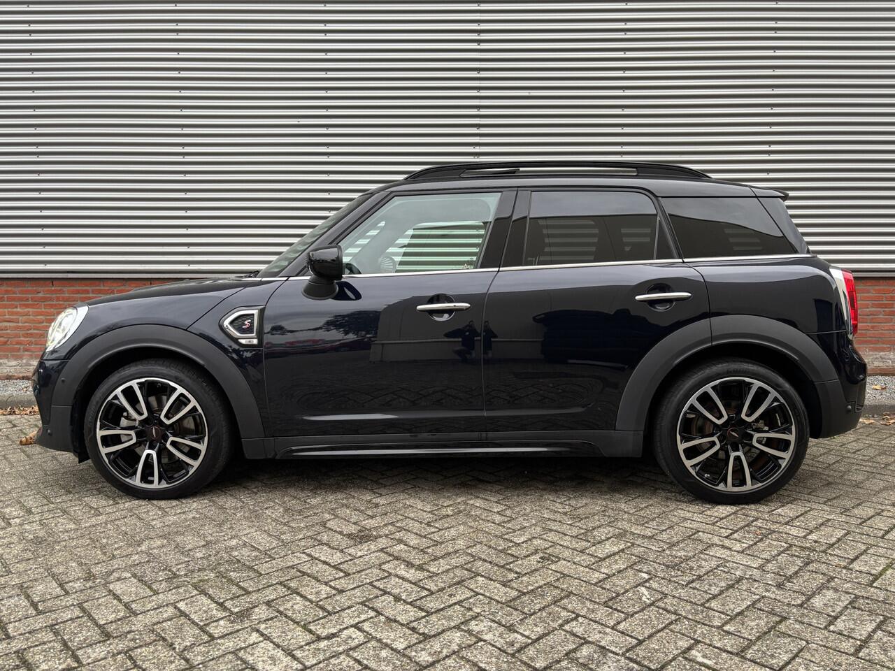 Mini COUNTRYMAN Mini 2.0 Cooper S December Actie van ¤26950 voor ¤25950 | Panoramadak | Leer | JCW | H&K | 19inch | HUD | Keyless |