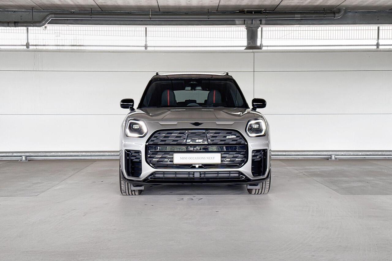 Mini COUNTRYMAN E John Cooper Works L | Selections
