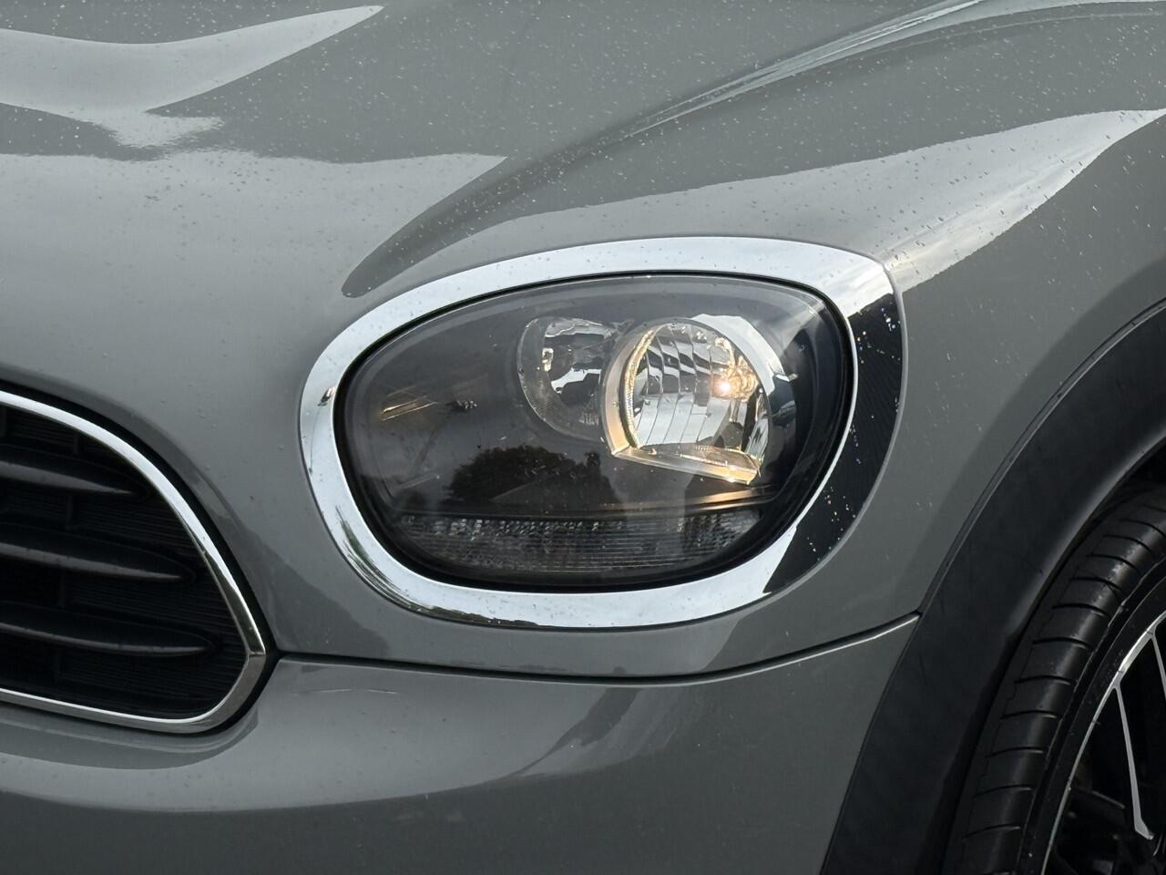 Mini COUNTRYMAN Mini 1.5 Cooper Business Edition Navi / Clima / Telefoon / Lm Velgen / PDC Achter