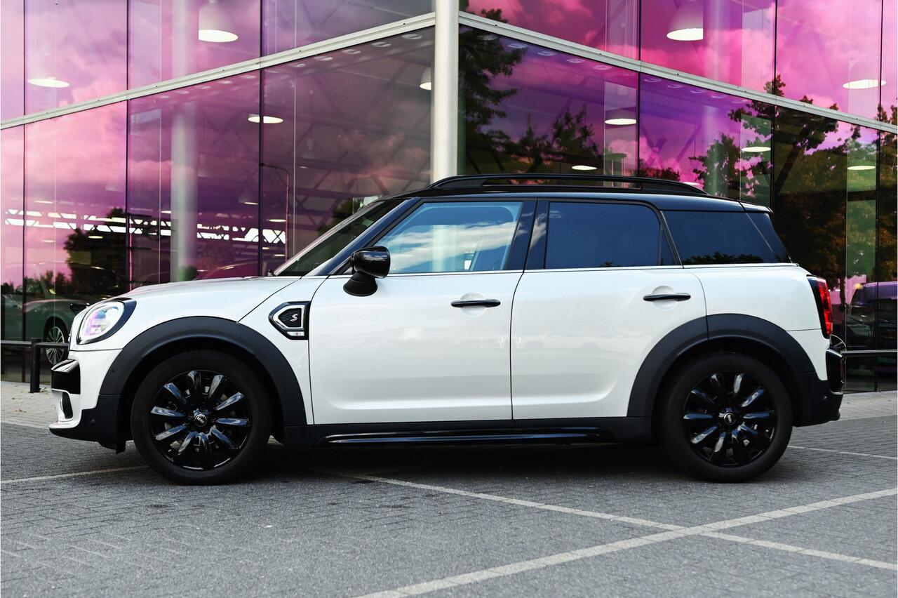 Mini COUNTRYMAN Cooper S Chili Automaat / Panoramadak / Achteruitrijcamera / Head-Up / LED / Park Assistant / Stoelverwarming / Comfort Access