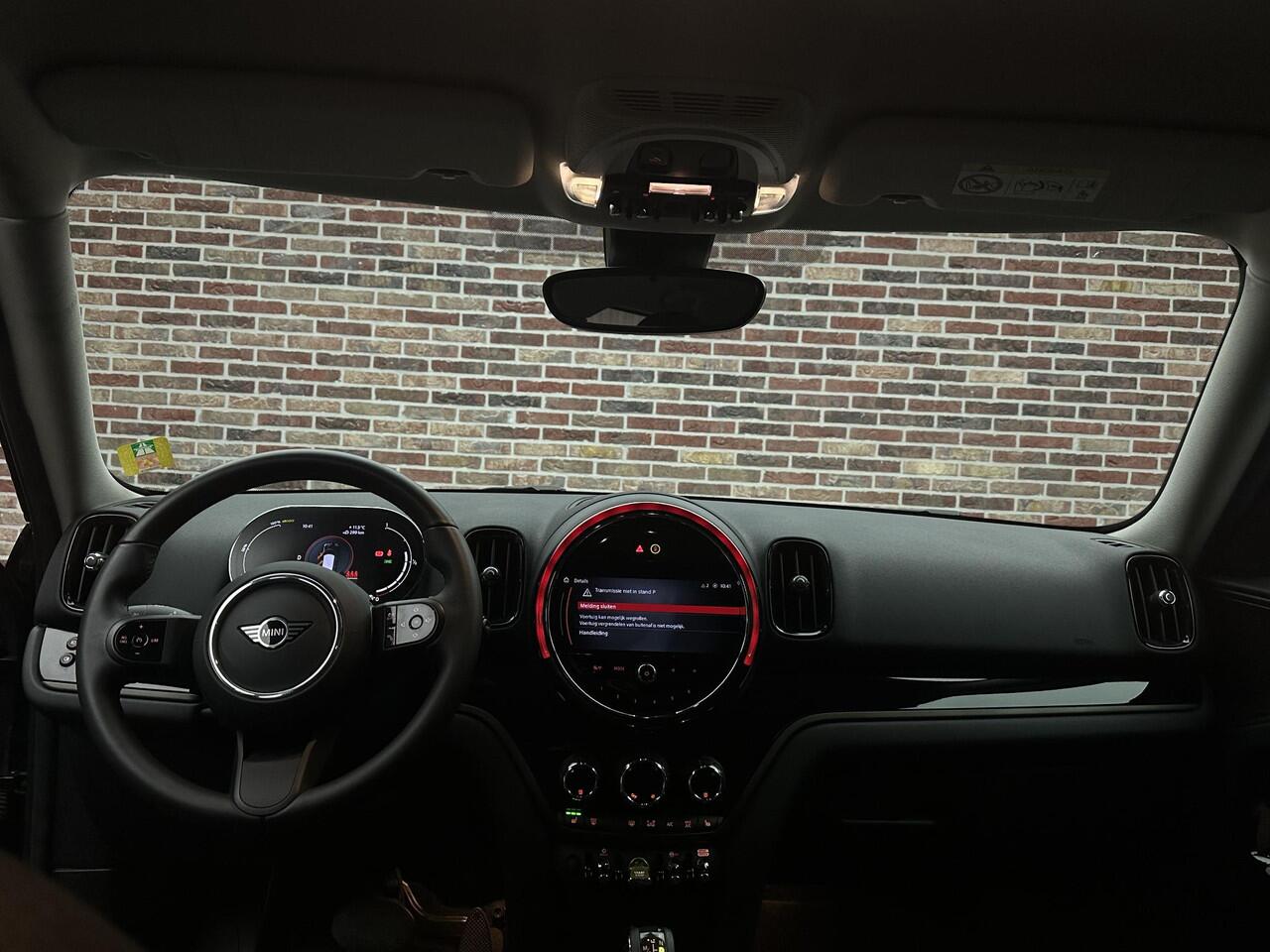 Mini COUNTRYMAN Cooper S E ALL4 Essential Camera Stoelverwarming Automaat