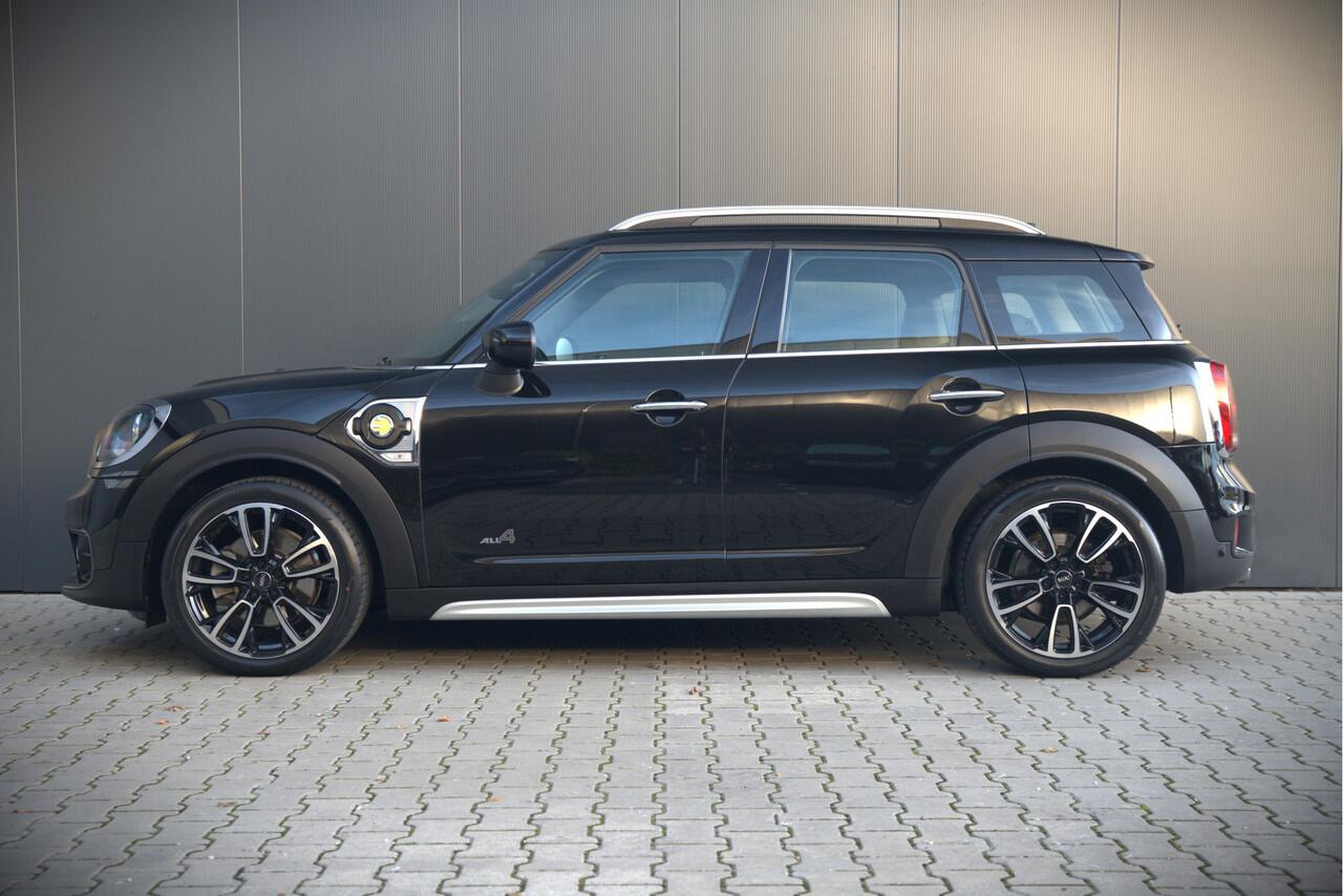 Mini COUNTRYMAN Mini 2.0 Cooper S E ALL4 | Stoelverwarming | Parkeersensoren | Apple Carplay | Navigatie | Keyless | Ambiance Verlichting | Climate Control |