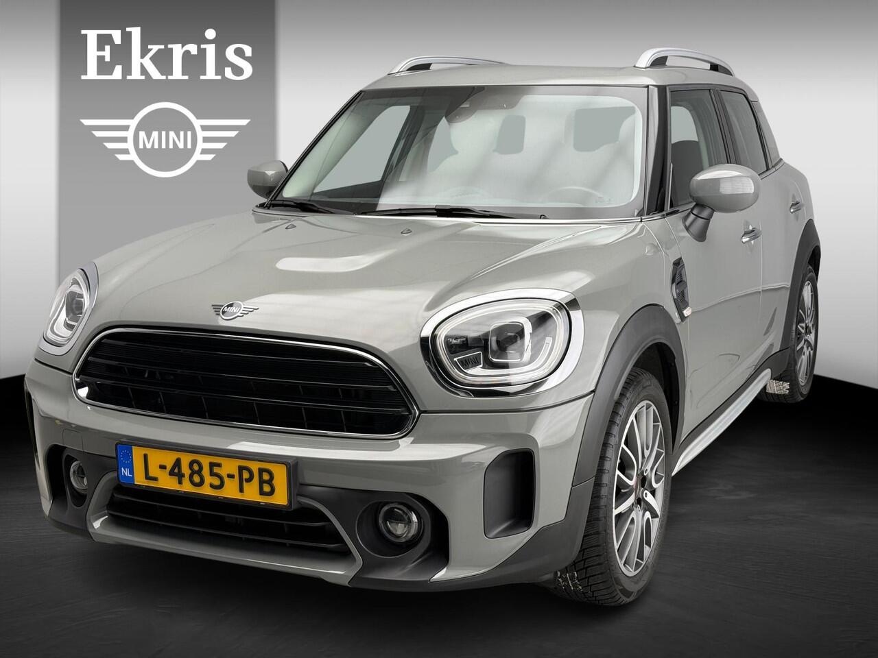 Mini COUNTRYMAN One Trekhaak / Cruise control / LED / Navigatie / Isofix / Alu wielen 18 inch JCW