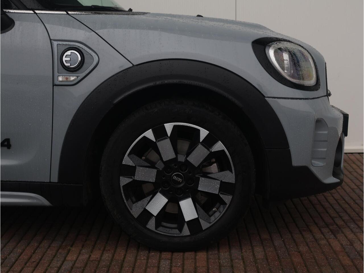 Mini COUNTRYMAN Mini 1.5 Cooper S E ALL4 Untamed Edition Comfort Access/ Achteruitrijcamera/ Stoelverwarming/ Cruise Control/ Driving Assistant