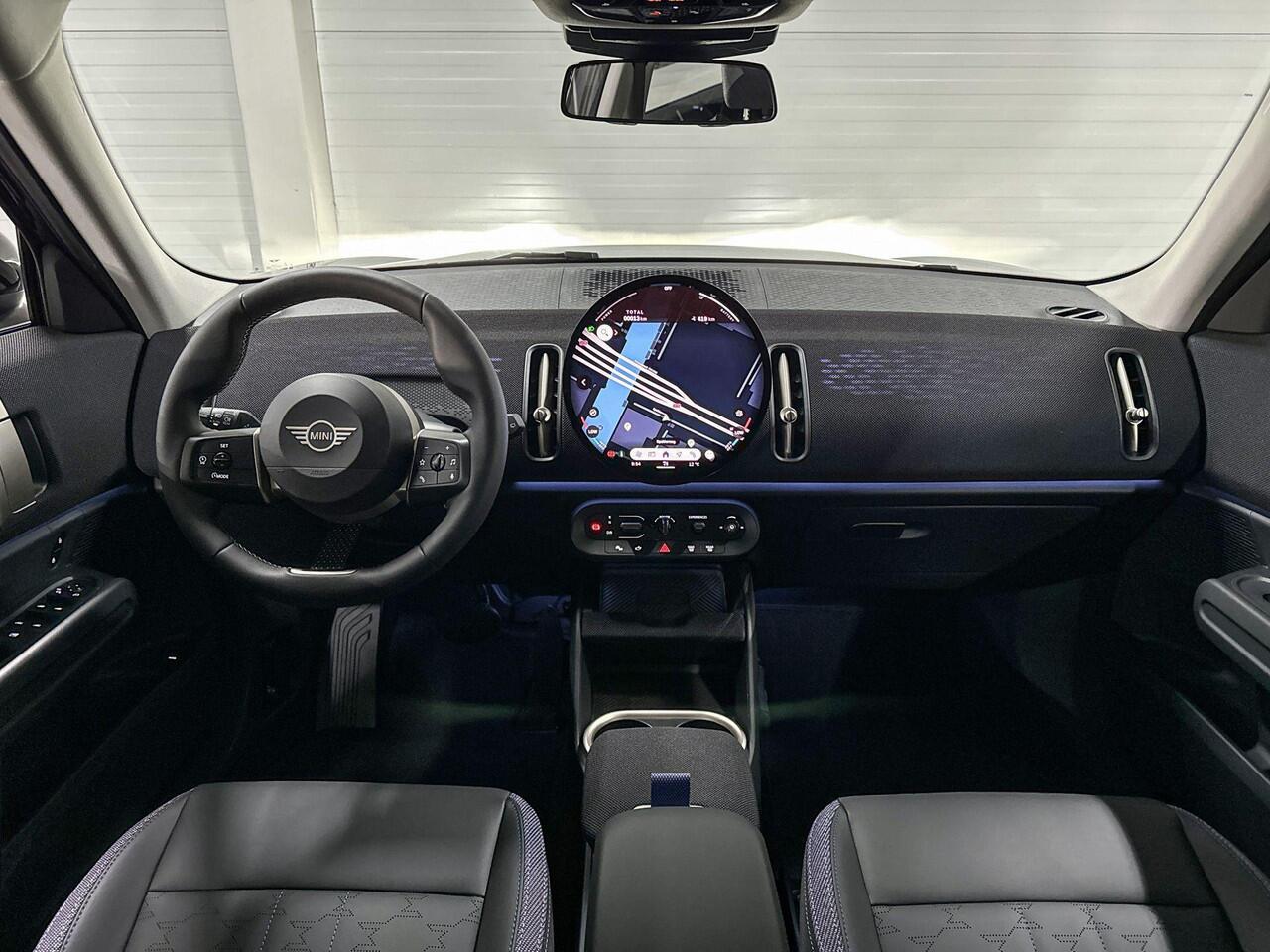 Mini COUNTRYMAN E | Classic uitvoering | Pakket XS | 19"JCW Runway Spoke Jet Black