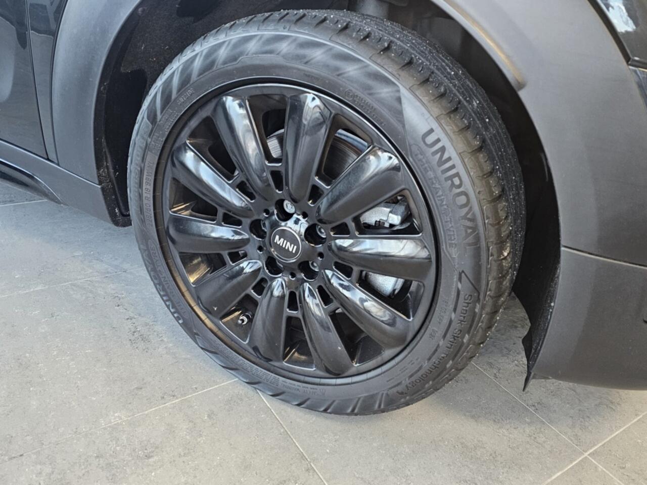 Mini COUNTRYMAN Mini 2.0 PHEV | ALL4 Chil | Stoelverwarming | Automaat | Climate | He