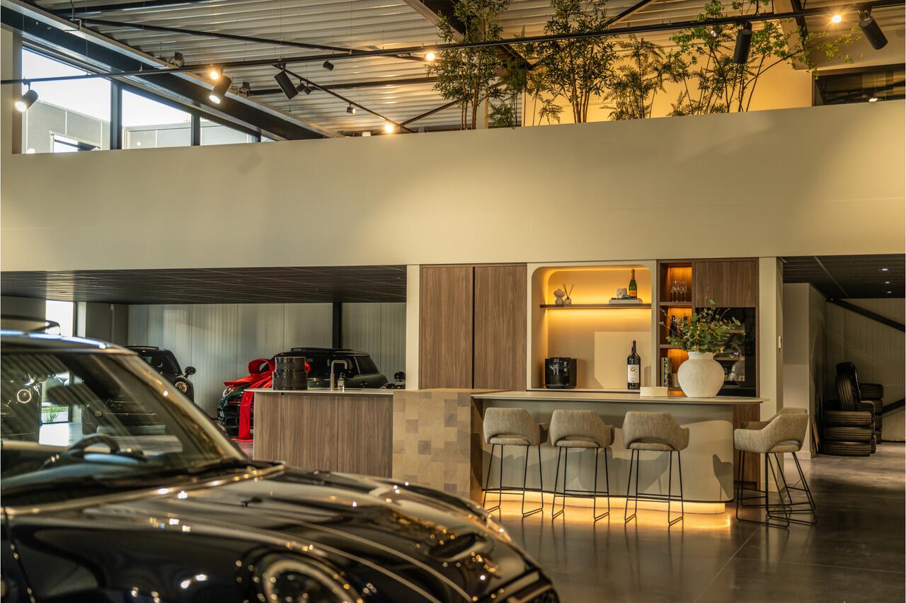 Mini COUNTRYMAN Mini 1.5 Cooper Chili Aut. | Navigatie | Panorama | Leder | Camera | 18"LM | Melting Silver