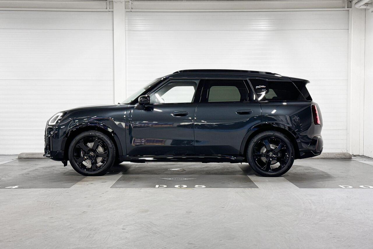 Mini COUNTRYMAN SE All4 | John Cooper Works Uitvoering | Pakket XL | 19"JCW Runway Spoke Jet Black | Selections