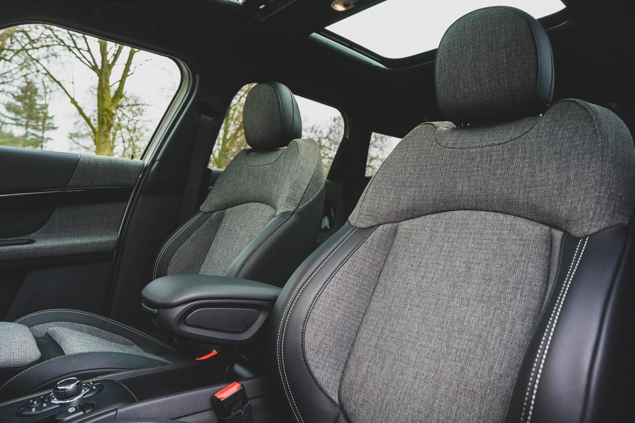 Mini COUNTRYMAN Mini 1.5 Cooper S E ALL4 John Cooper Works PANO | H&K | ADAPTIVE | CAMERA | HEAD UP | FULL OPTION