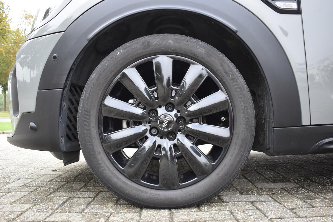 Mini COUNTRYMAN 1.5 One Business Edition Automaat / Parkeerhulp / Keyless / Trekhaak / Harman Kardon / 18'' LM / LED