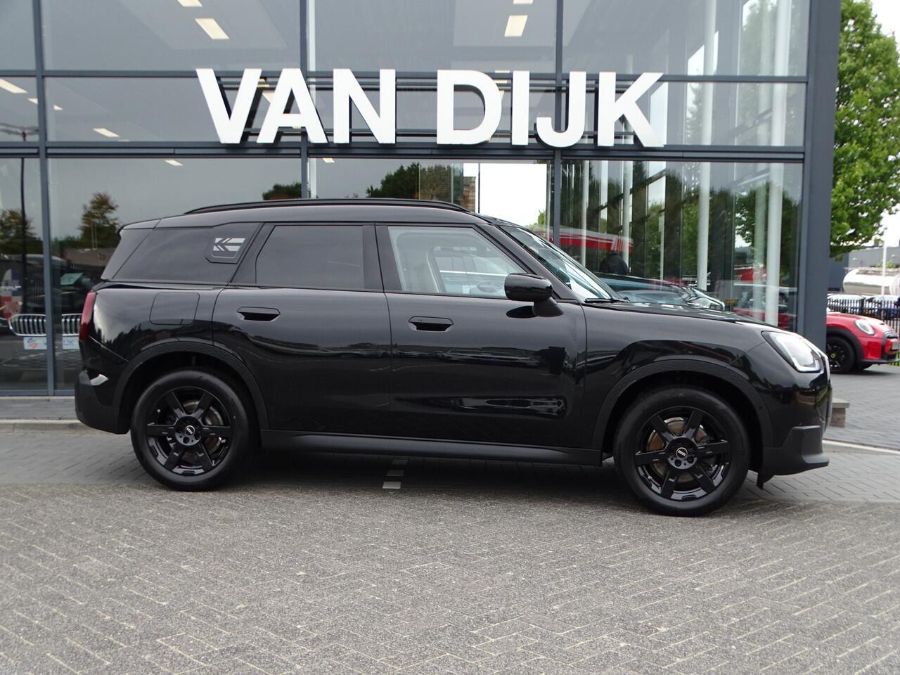 Mini COUNTRYMAN Mini 1.5 C Classic M Elek.Trekhaak Pano.Dak Led Driv.Ass. Head-up 18" LM Velgen