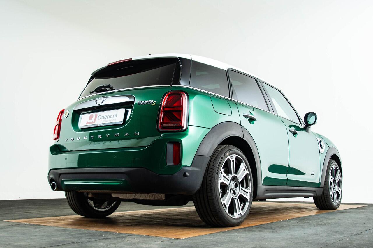 Mini COUNTRYMAN Cooper SE ALL4 Panoramadak - Elektrisch verwarmbare/verstelbare stoelen - Comfort acces - Driving/Parking Assistant - Harman Kardon - Head up - Active Cruise Control - Binnenlichtpakket -