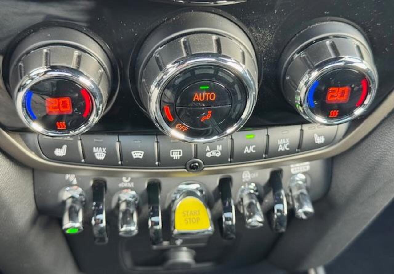 Mini COUNTRYMAN Mini 1.5 Cooper S E ALL4 John Cooper Works 19", H/K, Panoramadak, HUD, enz