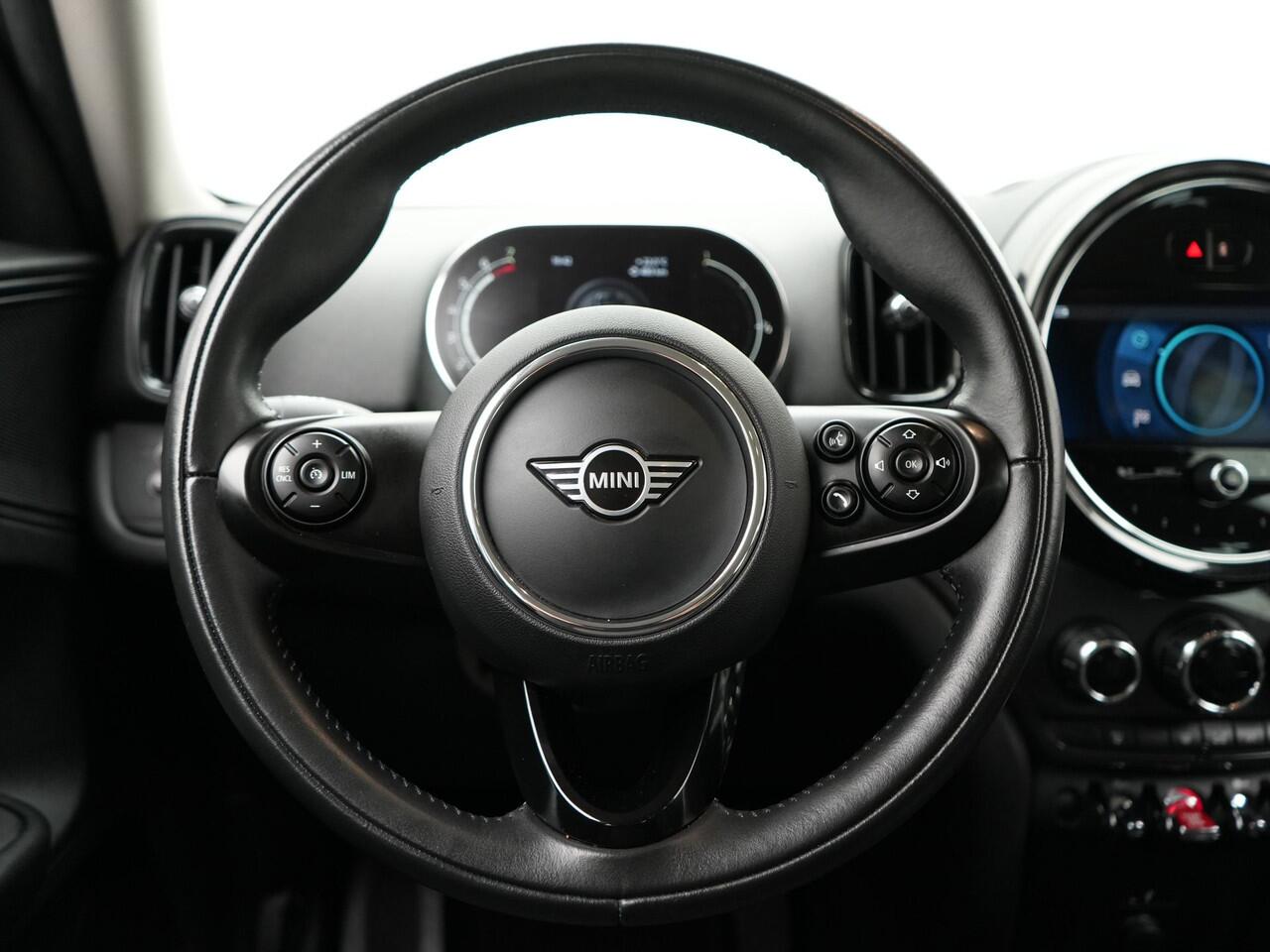 Mini COUNTRYMAN Mini 1.5 Cooper Business Edition | Apple Carplay | Cruise Control | Parkeersensoren Achter | DAB | Airco |