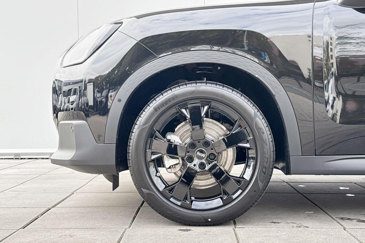 Mini COUNTRYMAN C Classic S Plus | Trekhaak met elektrisch wegklapbare kogel | 19" LM John Cooper Works Runway Spoke black | Opruimingsvoordeel