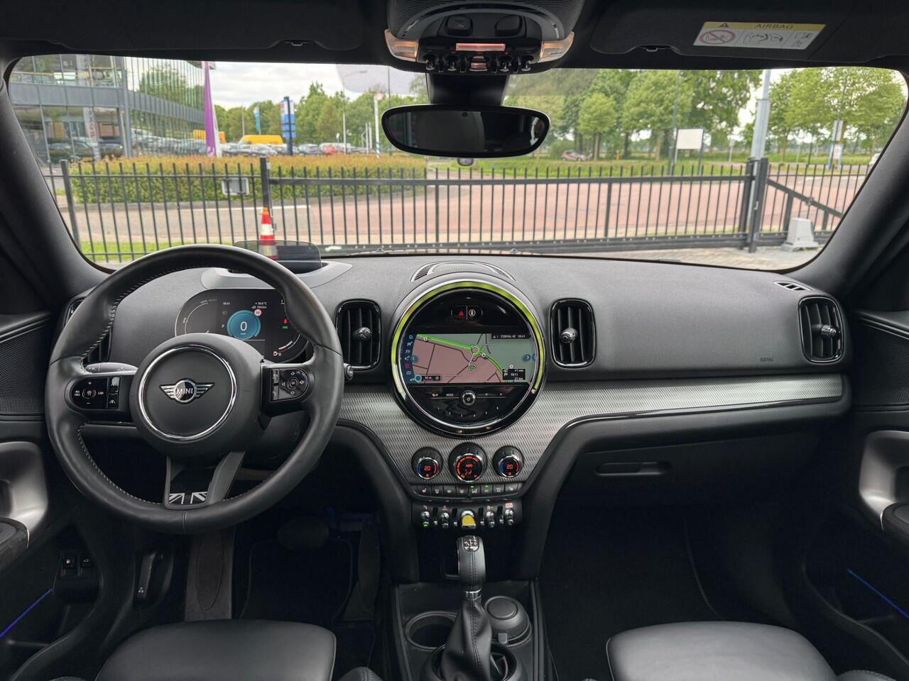 Mini COUNTRYMAN Mini Cooper S E ALL4 Yours Leder pano.dak Elek.Stoelen Ada.Cruis control Head-up Apple Carplay Nav.Plus Camera 18''LM Velgen