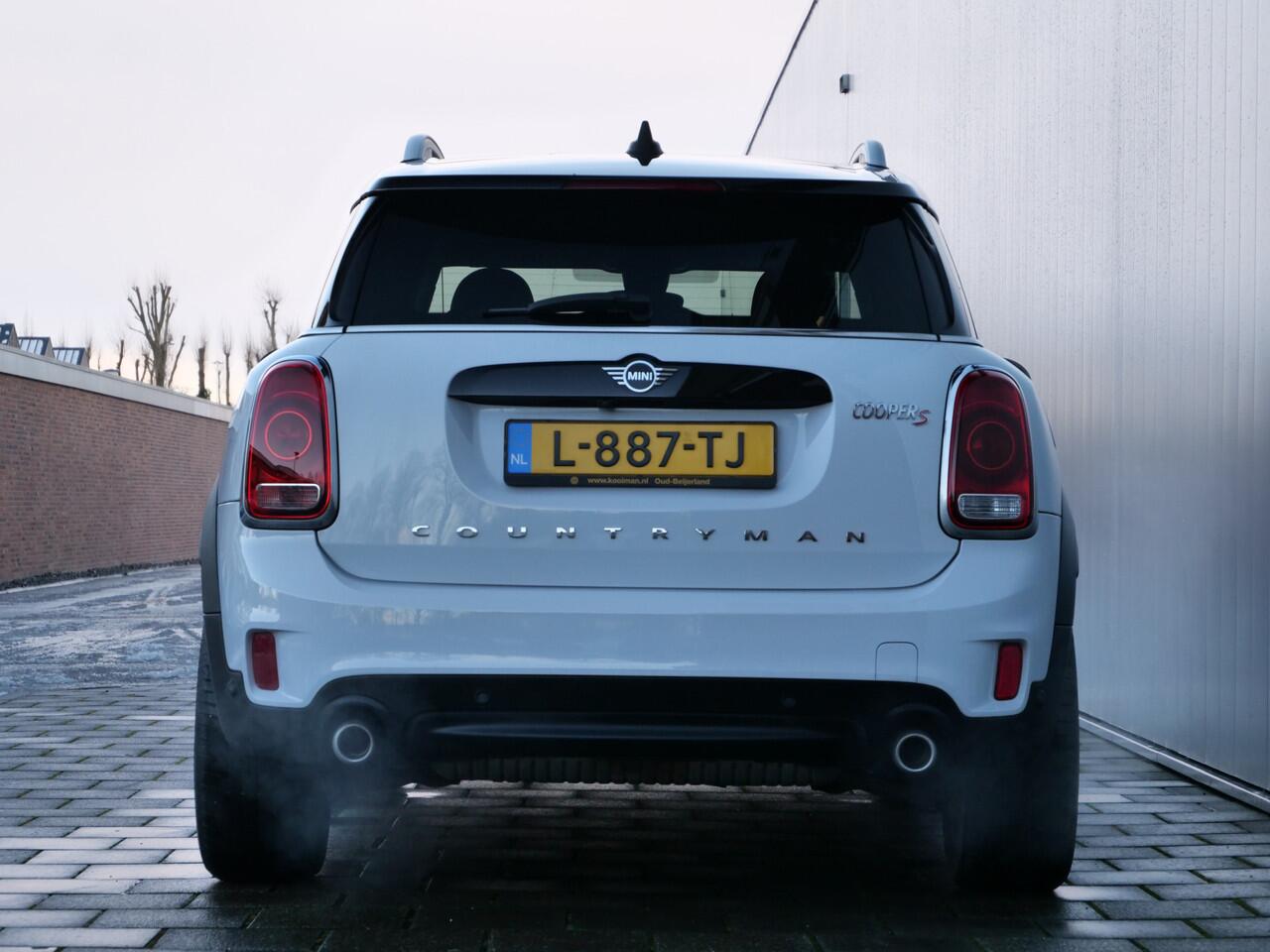 Mini COUNTRYMAN Mini 2.0 Cooper S 192pk Chili Automaat LED / Stoelverwarming / Camera