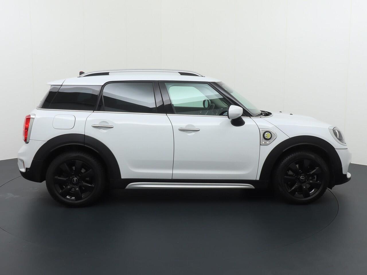 Mini COUNTRYMAN 2.0 Cooper SE Hybrid ALL4 Pepper