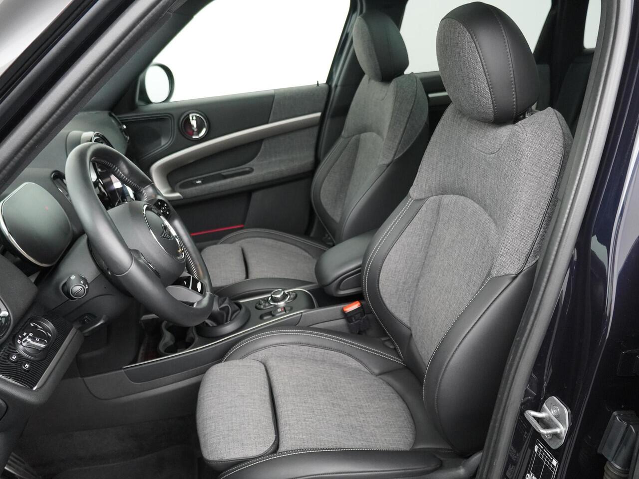 Mini COUNTRYMAN Cooper SE ALL4 John Cooper Works | Achteruitrijcamera | Panoramadak | Stuurwielverwarming | Head-Up Display | John Cooper Works uitvoering |