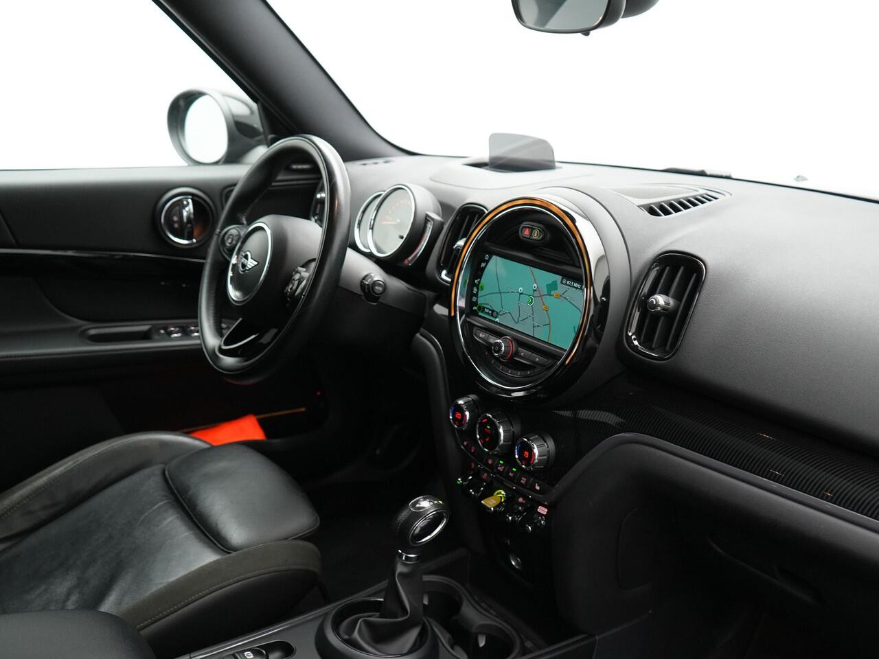 Mini COUNTRYMAN 2.0 Cooper S E ALL4 Plug in Hybrid 225pk Dealer O.H. PHEV | Panodak | Adaptive Cruise | Head Up | Harman & Kardon | Lederen Sportstoelen Verwarmd | Camera | Apple Carplay | Navigatie | Virtual | DAB |