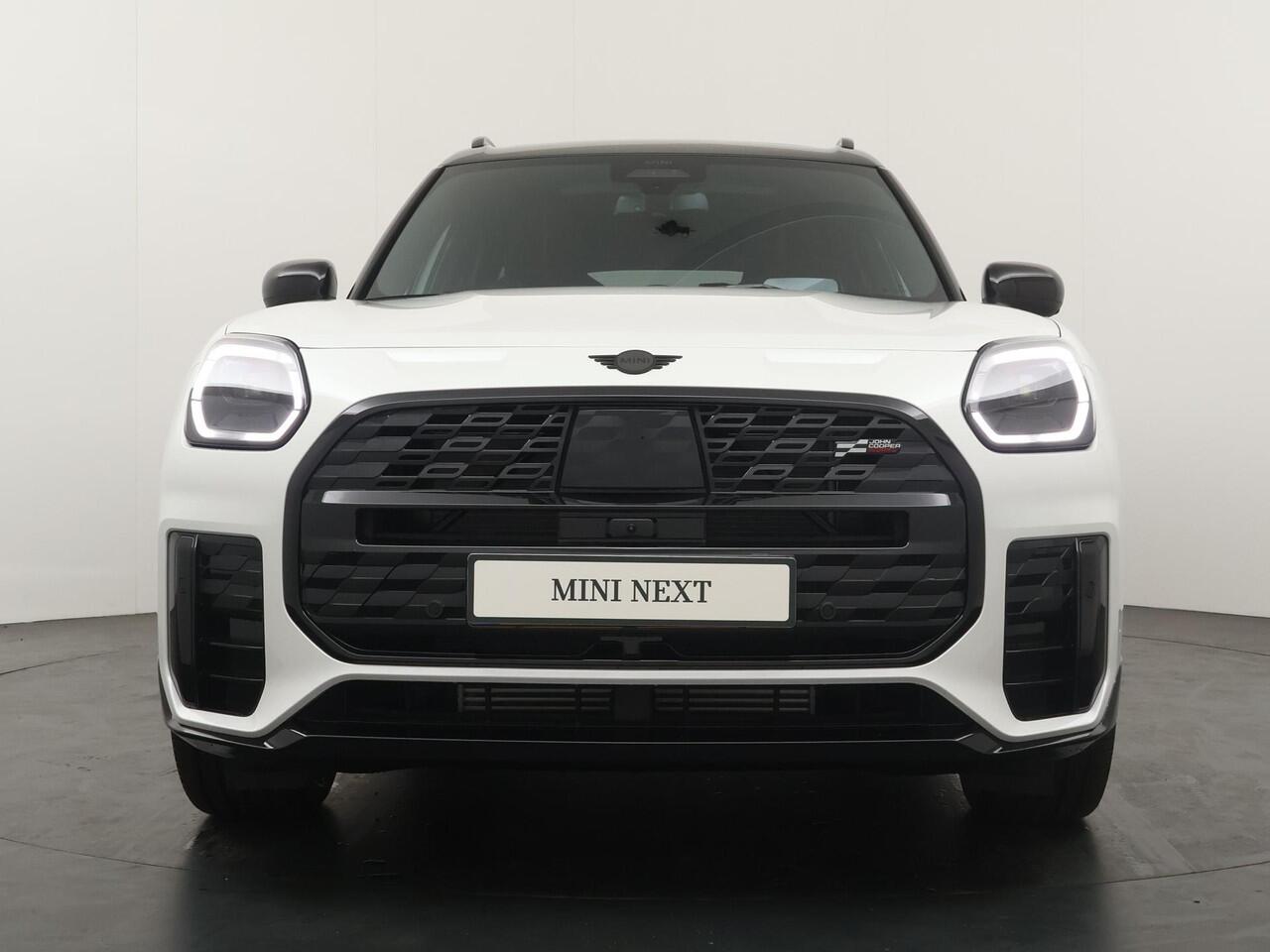 Mini COUNTRYMAN C JCW Trim | Pakket XL |Glazen Panoramadak|Trekhaak|Achteruitrijcamera|Head up display|