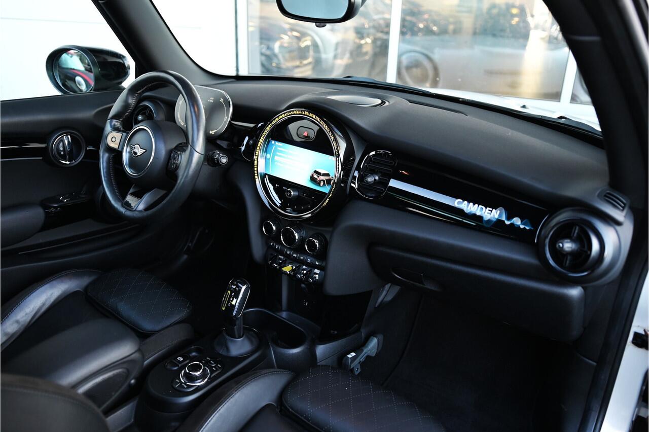 Mini Electric Classic / Panoramadak / Sportstoelen / Comfort Access / Stuurverwarming / LED / Stoelverwarming / Airconditioning / Cruise Control / PDC