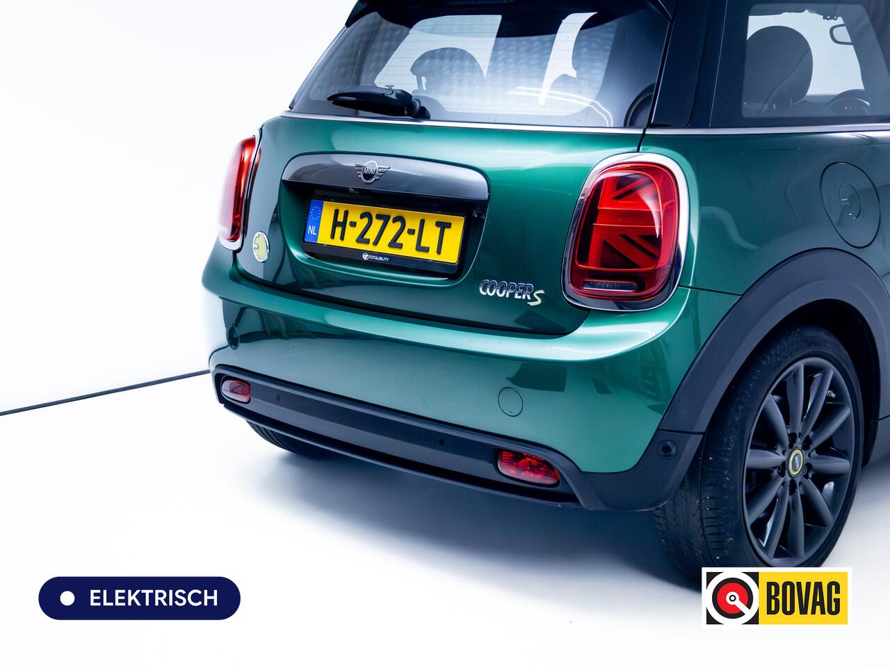 Mini Electric Mini Business 33 kWh | Airco | Led | Stoelverwarming | PDC Achter | Camera | Cruise control, Keyless, 17" Lichtmetalen velgen