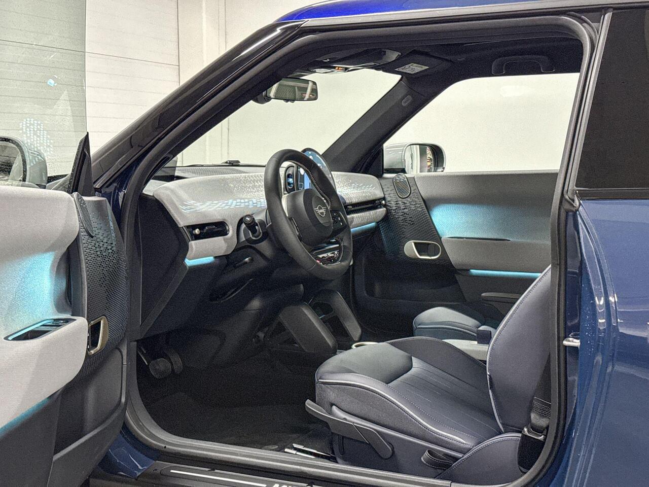 Mini Electric Cooper 3-deurs Cooper SE Favoured M 54.2 kWh