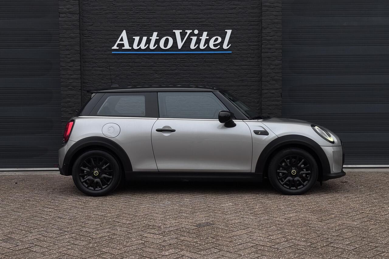 Mini Electric Cooper SE 33 kWh | Camera | Sportleder | Comfort Access | Stoelverwarming | LED